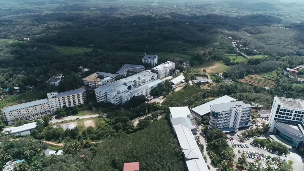 Azeezia Dental College